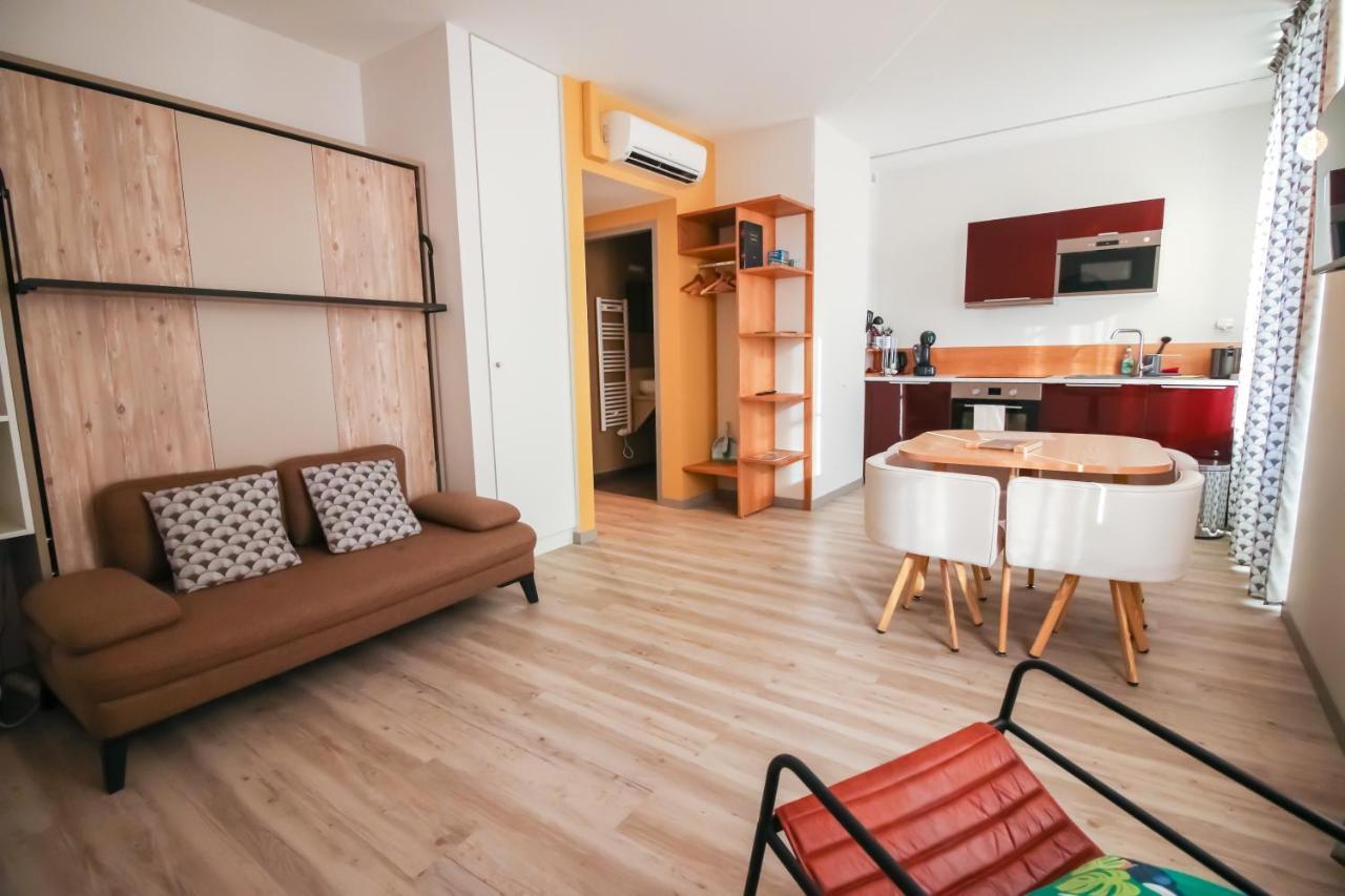 Les Halles Positives, Draps Compris Sarlat-la-Canéda Kültér fotó